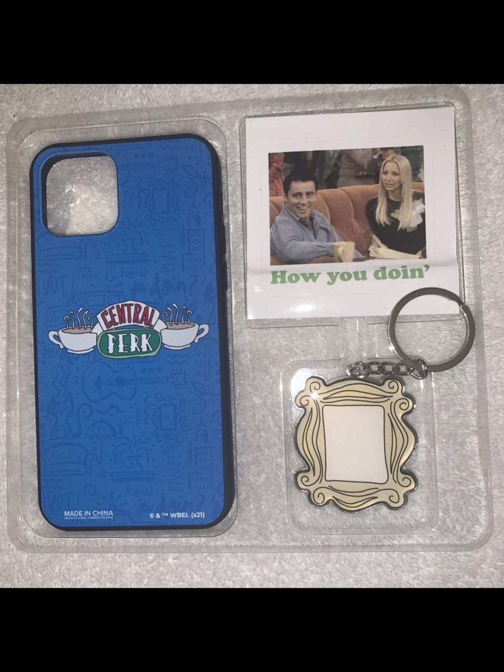 🇺🇸🎆 FRIENDS Gift Set iPhone 12 Case Tech Access Bundle Keychain Phone Decal NIB